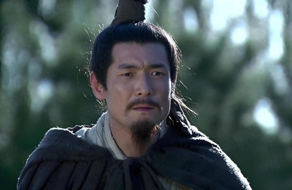 同花顺e配 徐庶投奔曹操之后，连续出了三个谋略，针对刘备，差点让刘备丧命