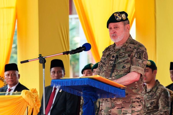 港联证券 取消采购！马来西亚最高元首称“黑鹰”直升机是“飞行棺材”